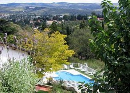 Las Ardillas Cabañas & Suites La Falda